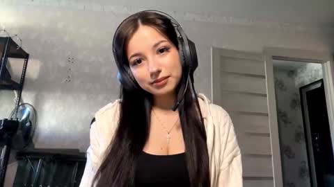 Viola online show from October 2025 06:14:01 AM