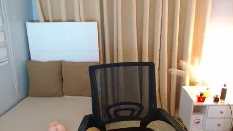 Snapshot of shanaiamiraclets chatting on March 2025 08:02:02 AM miraclets online show from March 2025 08:02:02 AM