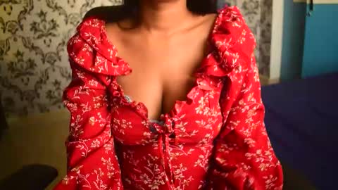 Snapshot of shanaya_indian chatting on September 2025 05:10:02 AM shanaya indian online show from September 2025 05:10:02 AM