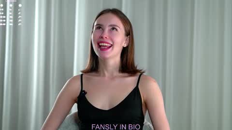 Emmy online show from November 2025 01:11:01 AM