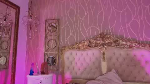 Snapshot of shanelle__ chatting on June 2026 04:50:01 AM S H A N E L L E online show from June 2026 04:50:01 AM