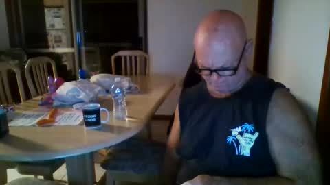 shaneo781570 online show from April 2026 05:10:01 PM