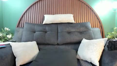 shannel__queen online show from April 2026 09:26:01 PM