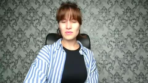 Snapshot of shannen_sweet chatting on November 2025 06:10:01 PM Shannen online show from November 2025 06:10:01 PM