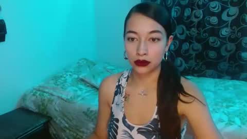 Snapshot of shantal_d03 chatting on January 2025 01:33:01 AM shantal_d03 online show from January 2025 01:33:01 AM