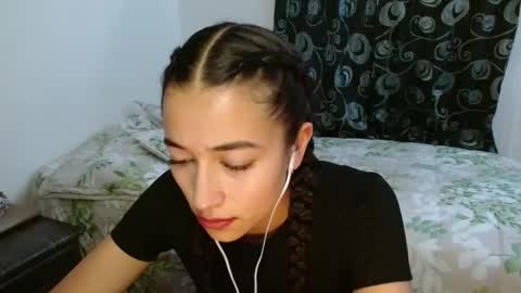 shantal_d03 online show from February 2025 01:58:01 AM