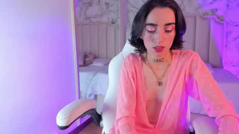 Shantal online show from October 2025 03:50:01 AM