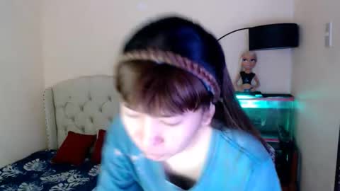 SHANTA FOX  s online show from April 2026 01:20:01 PM