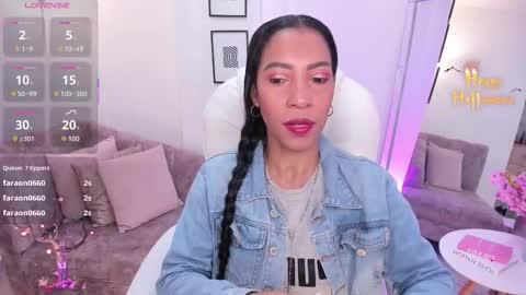 Snapshot of shantall_wills chatting on October 2025 06:51:01 PM Shantall wills online show from October 2025 06:51:01 PM