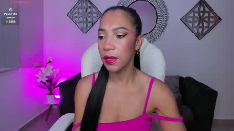 Snapshot of shantall_wills chatting on December 2025 10:24:01 AM Shantall wills online show from December 2025 10:24:01 AM