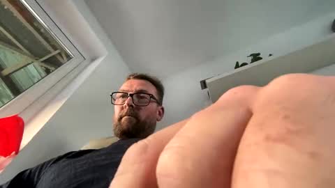 Sharksboy online show from April 2026 06:26:01 PM