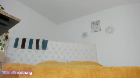 Snapshot of sharlot_evans_ chatting on December 2025 12:11:02 PM Sharlot online show from December 2025 12:11:02 PM