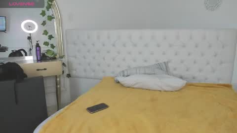 Snapshot of sharlot_evans_ chatting on January 2026 12:10:02 PM Sharlot online show from January 2026 12:10:02 PM