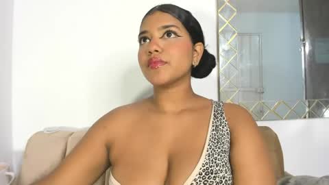 Sharlot online show from April 2026 01:44:02 AM