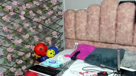 sharlotsh1 online show from July 2026 02:58:02 AM