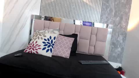 Sara online show from February 2026 12:33:01 PM