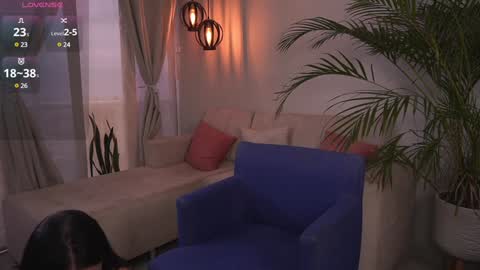 Snapshot of sharlotte_evanns chatting on December 2024 09:45:01 PM Sharlotte online show from December 2024 09:45:01 PM