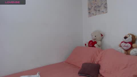 Snapshot of sharol_scarlett chatting on February 2025 03:08:02 PM paola online show from February 2025 03:08:02 PM