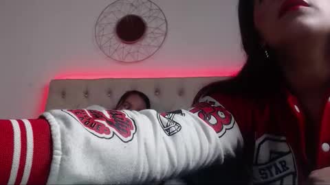 Snapshot of sharon_and_sharit chatting on December 2025 03:37:02 AM sharon_and_sharit online show from December 2025 03:37:02 AM