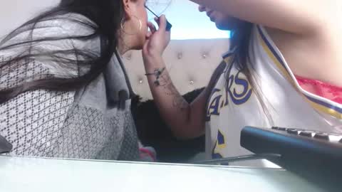 Snapshot of sharon_and_sharit chatting on December 2025 02:38:01 AM sharon_and_sharit online show from December 2025 02:38:01 AM