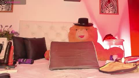 sharon_smiith_ online show from October 2025 02:54:01 AM