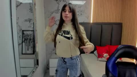 M A G N O  online show from December 2025 12:47:02 PM