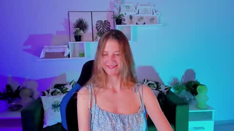 Snapshot of sharonevansi chatting on February 2025 05:50:01 PM Sharon online show from February 2025 05:50:01 PM