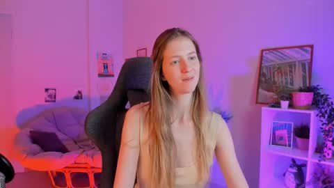 Snapshot of sharonevansi chatting on February 2025 07:12:02 PM Sharon online show from February 2025 07:12:02 PM