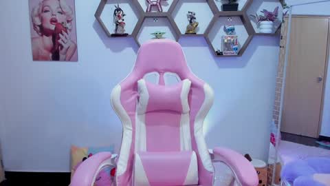 Sharon online show from February 2025 01:11:01 AM