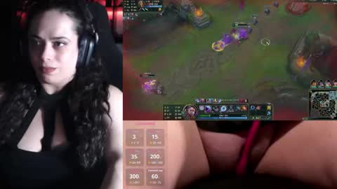 Snapshot of sharonurb3x chatting on February 2026 11:43:01 PM sharonurb3x online show from February 2026 11:43:01 PM