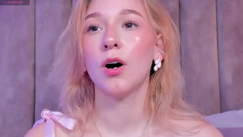 Snapshot of shatall_rouge chatting on June 2026 12:24:01 AM Shantall online show from June 2026 12:24:01 AM