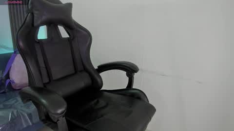 Snapshot of shaunadream_ chatting on March 2026 04:58:01 AM Shauna online show from March 2026 04:58:01 AM