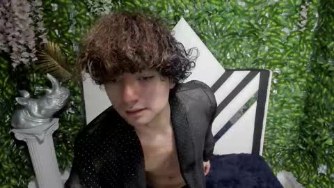 Snapshot of shaw_froste chatting on January 2026 10:00:02 PM SHAWN online show from January 2026 10:00:02 PM