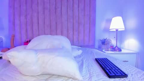 Shayla Davis  online 240 pm - 1000 pm online show from March 2025 01:00:02 AM