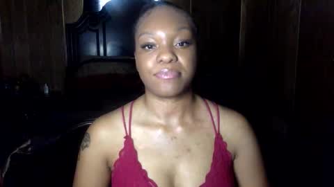 Snapshot of shayxo2302 chatting on December 2025 07:40:02 PM Shay online show from December 2025 07:40:02 PM