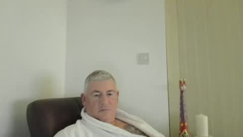 Snapshot of she52 chatting on December 2025 06:26:02 PM she52 online show from December 2025 06:26:02 PM