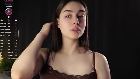 Tessa online show from March 2026 02:55:02 AM