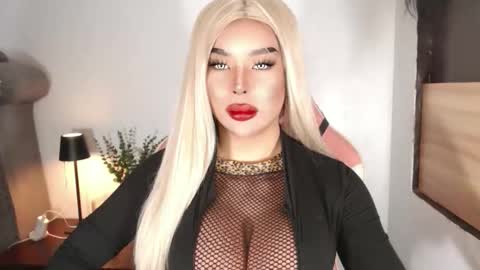 sheenafrost online show from March 2026 06:18:02 AM