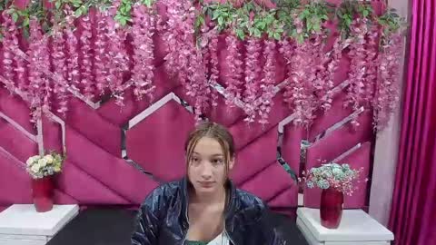 Snapshot of sheilly_anal chatting on January 2025 08:25:01 PM sheilly_anal online show from January 2025 08:25:01 PM