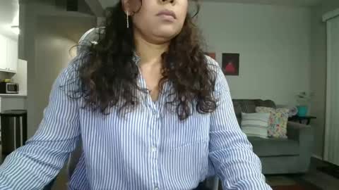 Snapshot of sheilyn_smith chatting on October 2025 02:23:02 AM sheilyn_smith online show from October 2025 02:23:02 AM