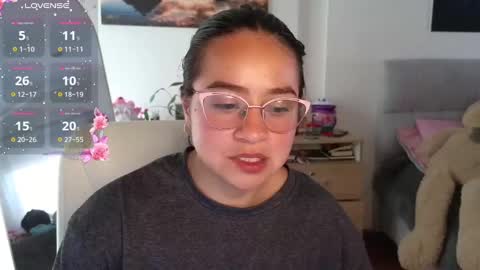 Snapshot of shekina_l chatting on November 2025 06:51:01 PM lau online show from November 2025 06:51:01 PM