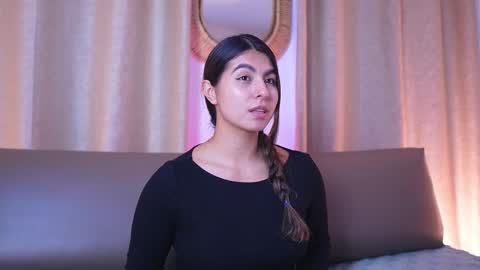 Snapshot of shelleymorell chatting on November 2025 12:16:02 PM Transmission schedule Monday - Friday 715 am to 200 pm time Colombia online show from November 2025 12:16:02 PM