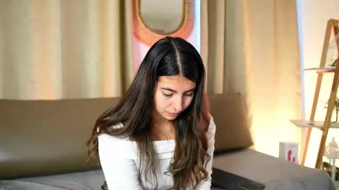 Snapshot of shelleymorell chatting on November 2025 01:02:02 PM Transmission schedule Monday - Friday 715 am to 200 pm time Colombia online show from November 2025 01:02:02 PM