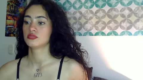 S H E L S Y online show from April 2026 09:39:33 PM