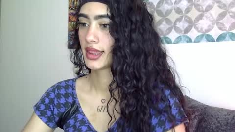 S H E L S Y online show from April 2026 08:33:01 PM