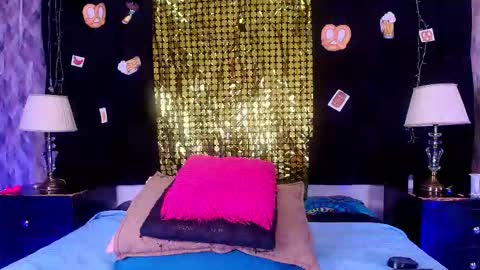 Shelsy online show from September 2025 11:56:01 AM