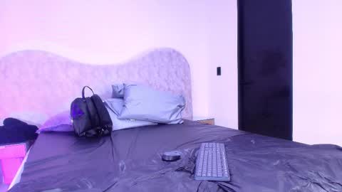 Shelsy online show from November 2025 11:53:02 AM