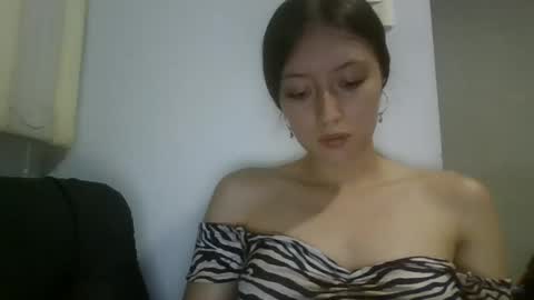 Snapshot of shelsyzevee_ chatting on December 2025 02:06:01 AM shelsyzevee_ online show from December 2025 02:06:01 AM