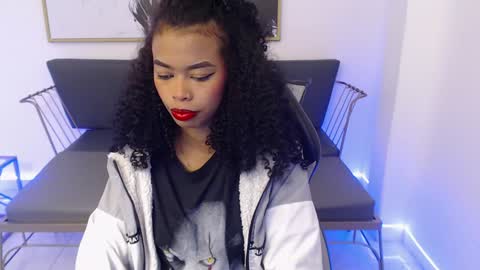 Shenna online show from December 2024 01:34:02 PM