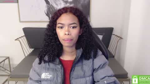 Shenna online show from December 2024 01:06:02 PM